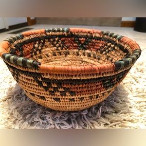 HANDMADE AZTEC fruit basket Vibrant colors Tightly woven Great condition/quality